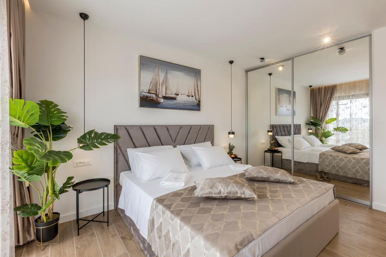 Luxury Villa Diana With Heated Pool And Jacuzzi Dograde Luaran gambar