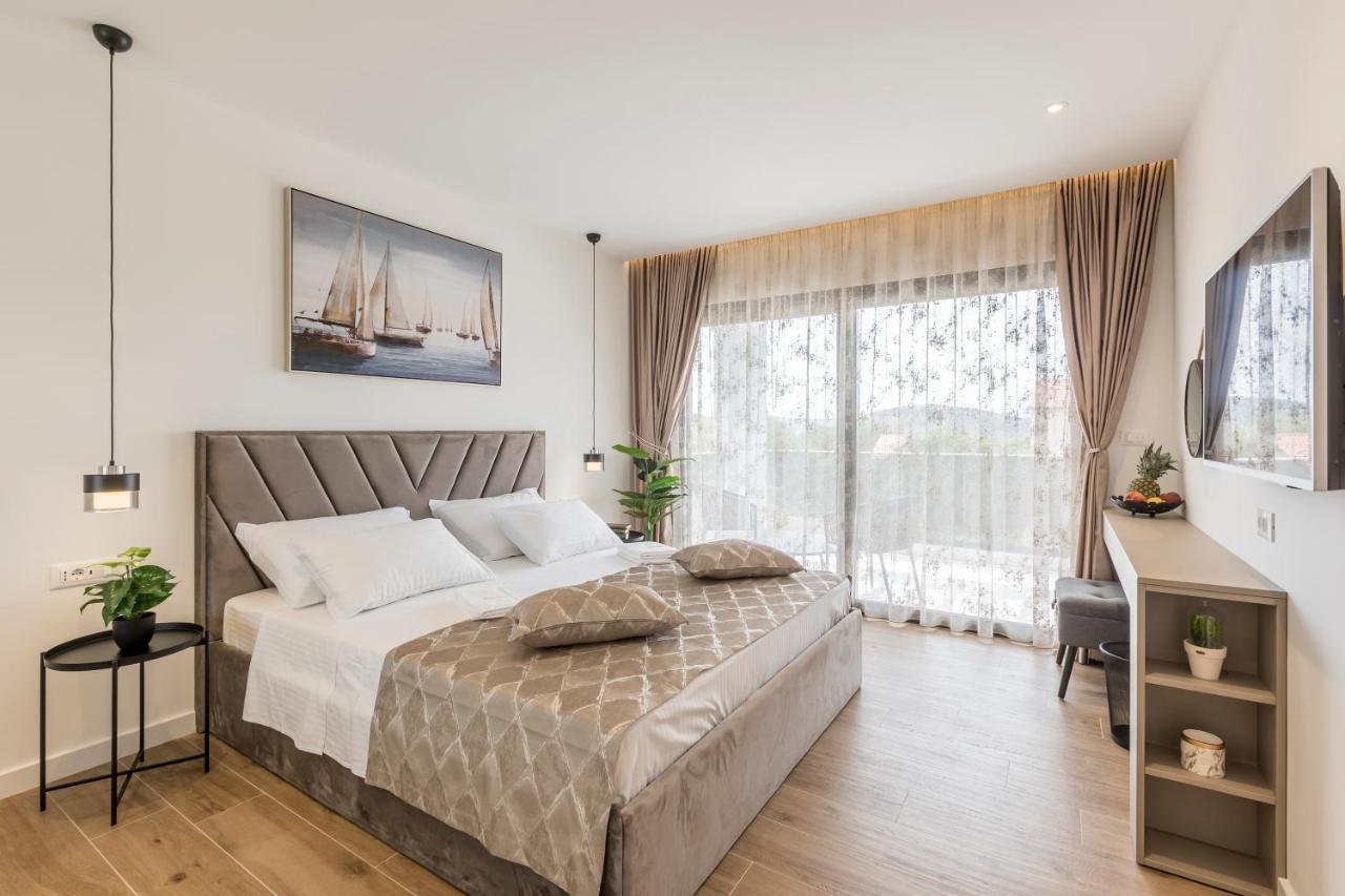 Luxury Villa Diana With Heated Pool And Jacuzzi Dograde Luaran gambar