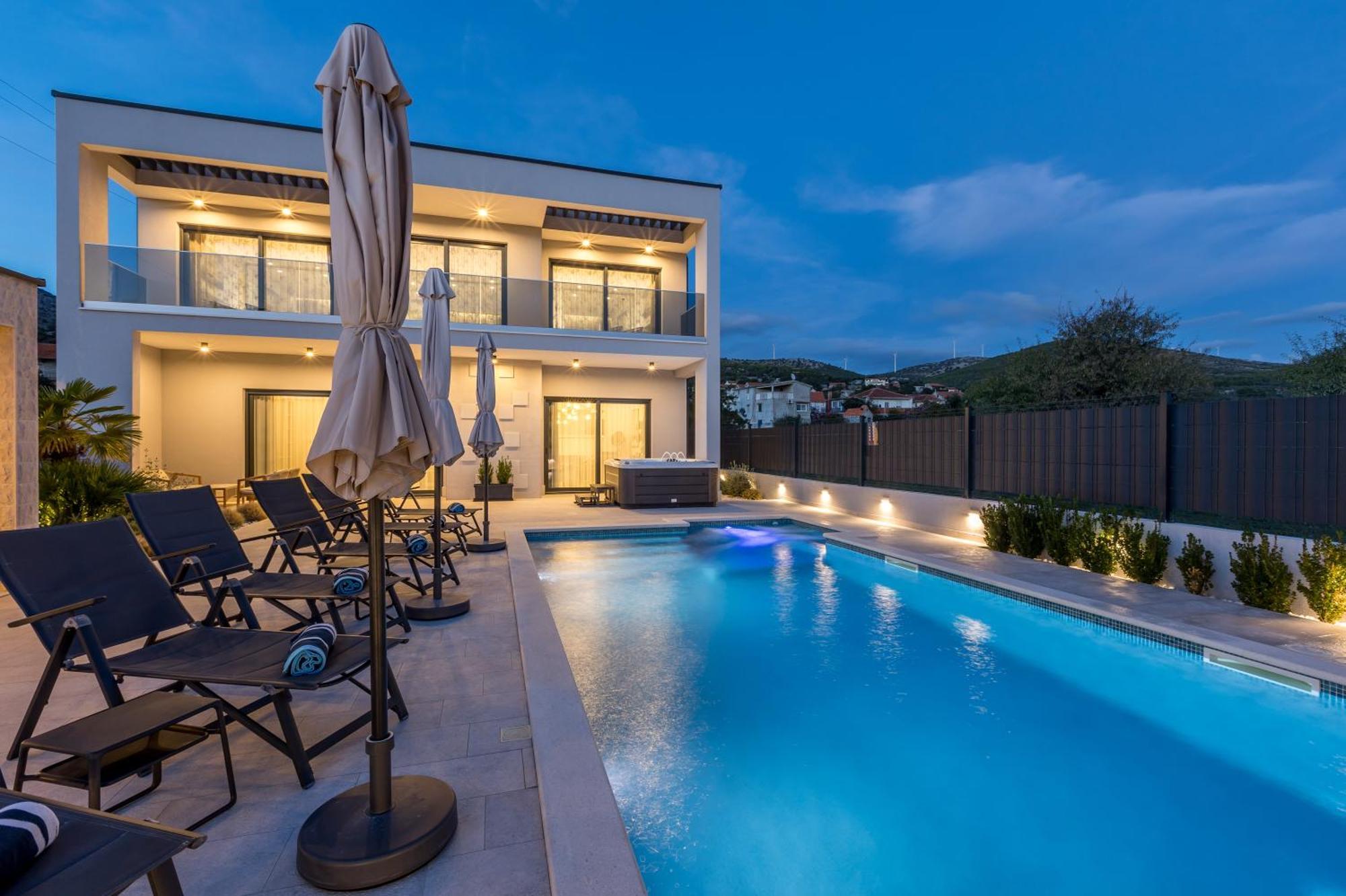 Luxury Villa Diana With Heated Pool And Jacuzzi Dograde Luaran gambar