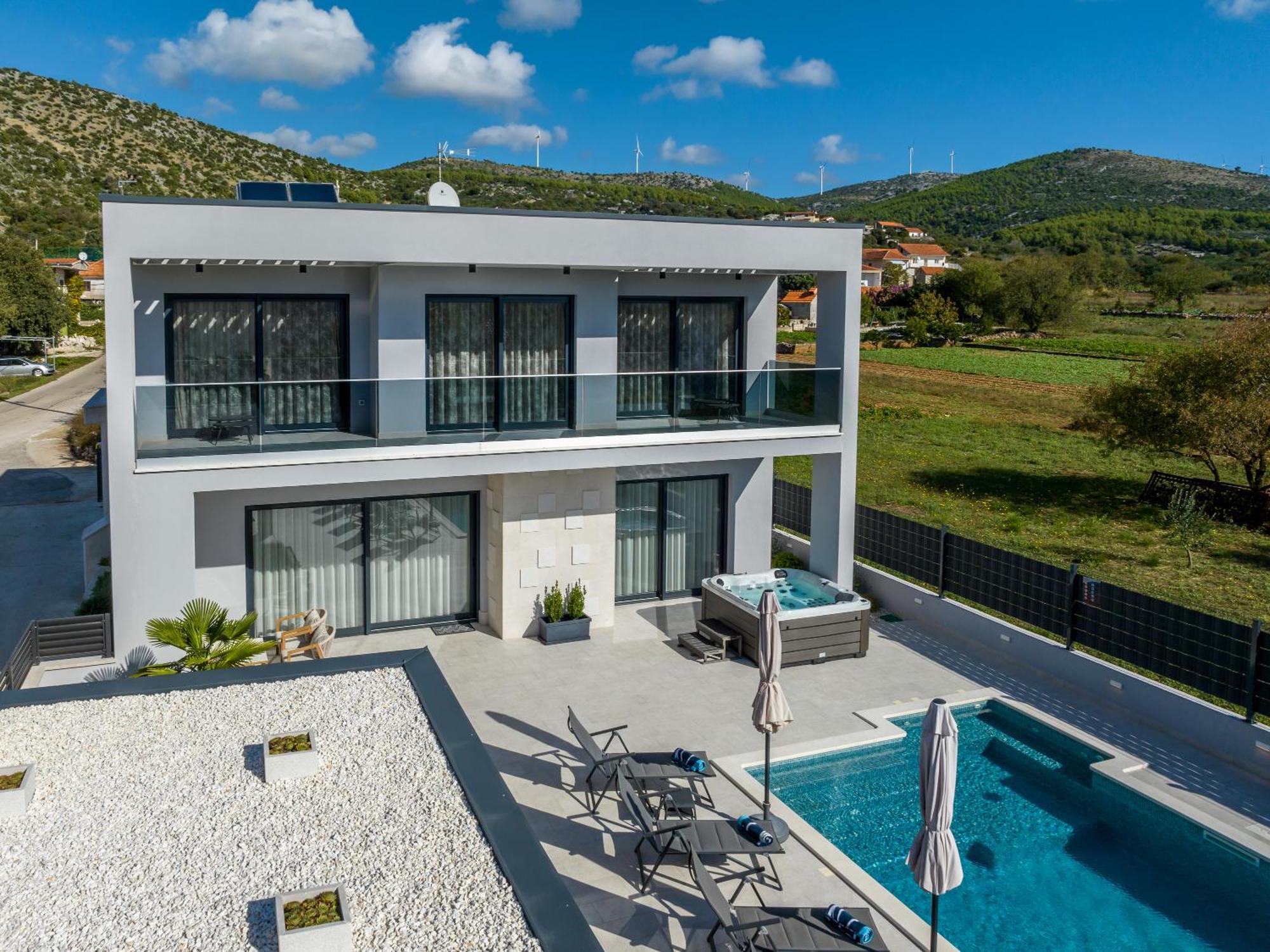Luxury Villa Diana With Heated Pool And Jacuzzi Dograde Luaran gambar